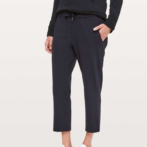 Lululemon On The Fly Crop *23" Black - Picture 6 of 6